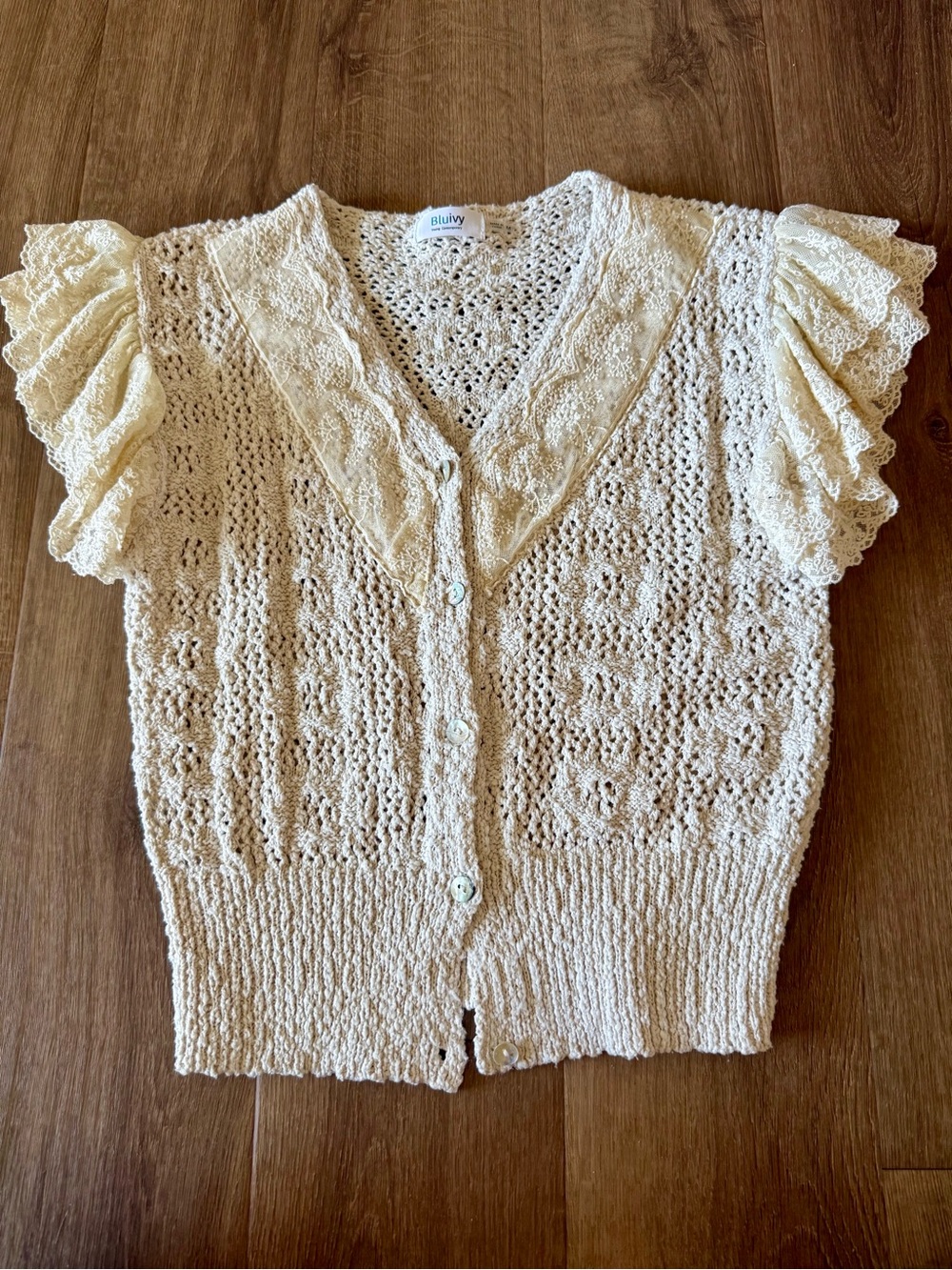 Bluivy Cream Crochet Lace Ruffle Sleeve Top – Size M – Boutique Boho Feminine